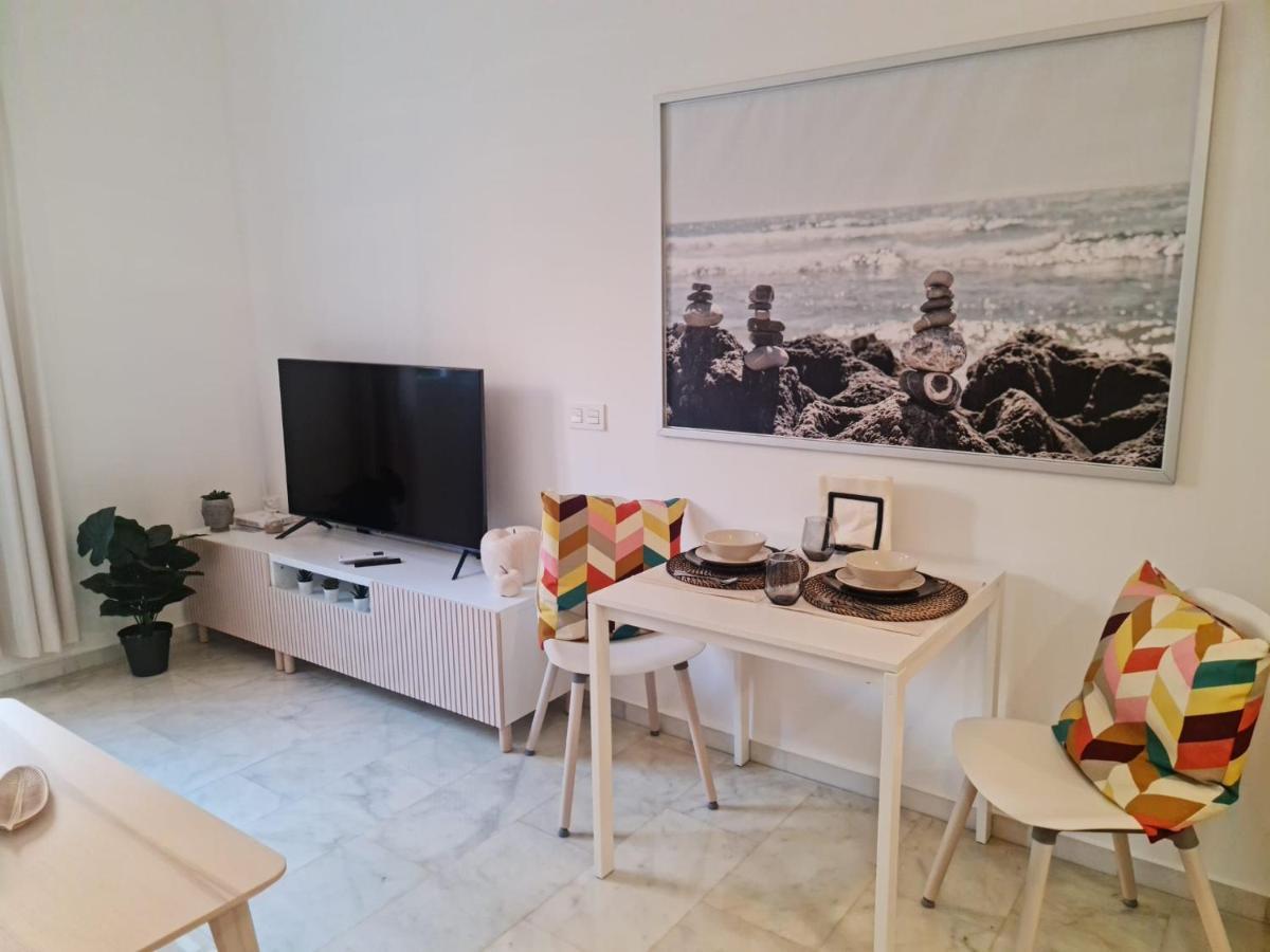 Apartamento Malaga Centro エクステリア 写真